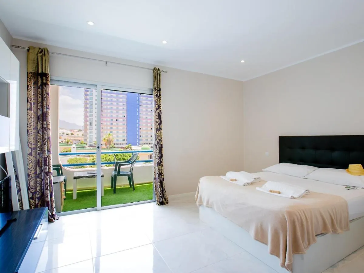 311 Paraiso Sur Estudio Адехе 0*,