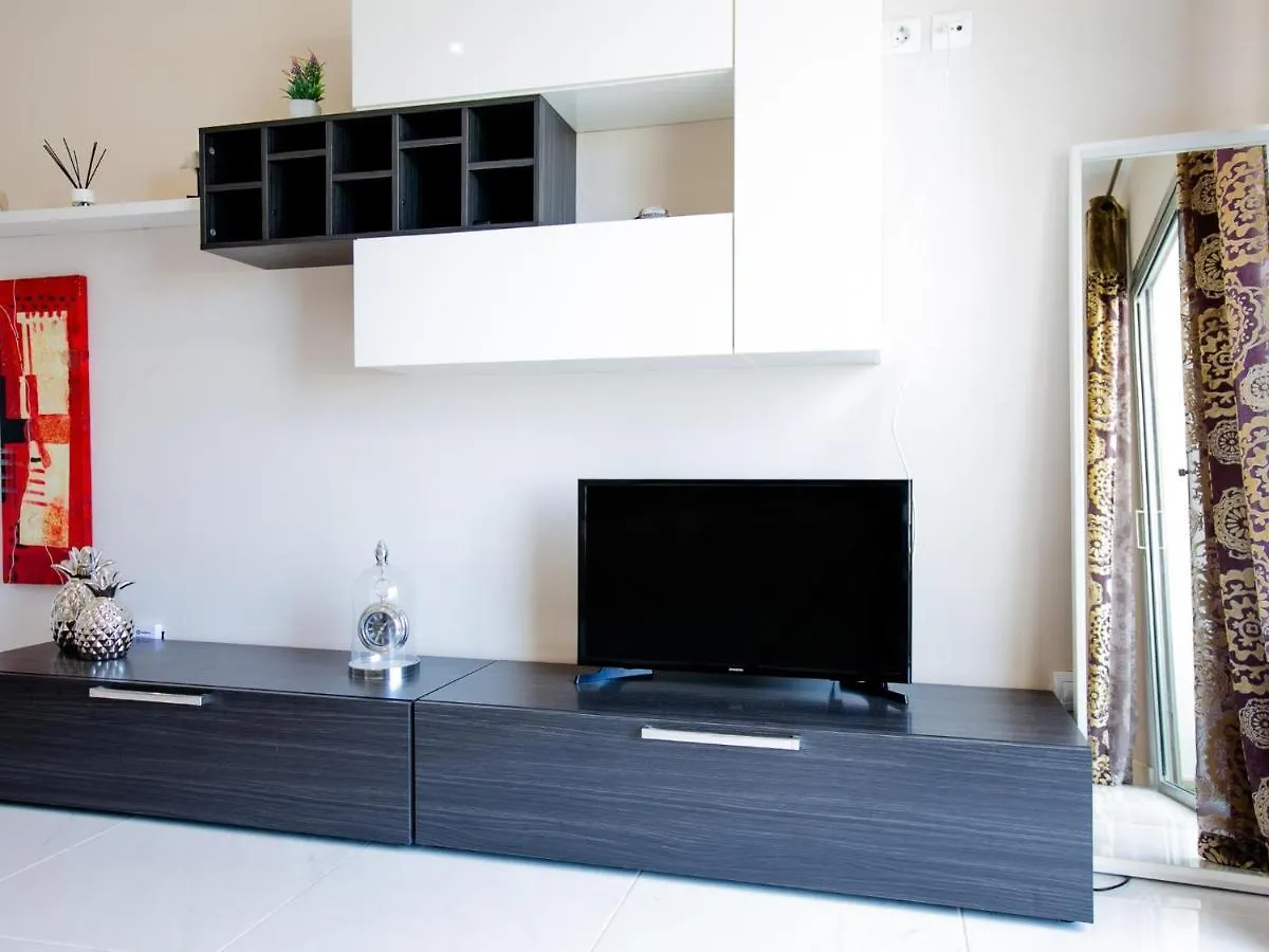 311 Paraiso Sur Estudio Адехе